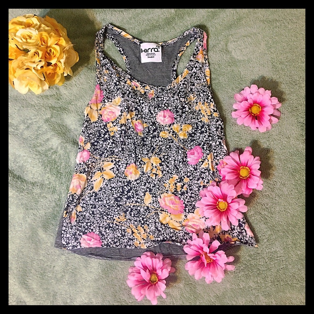 🌿{5 for $25} Kirra Racerback Floral Tank Top 🌺
