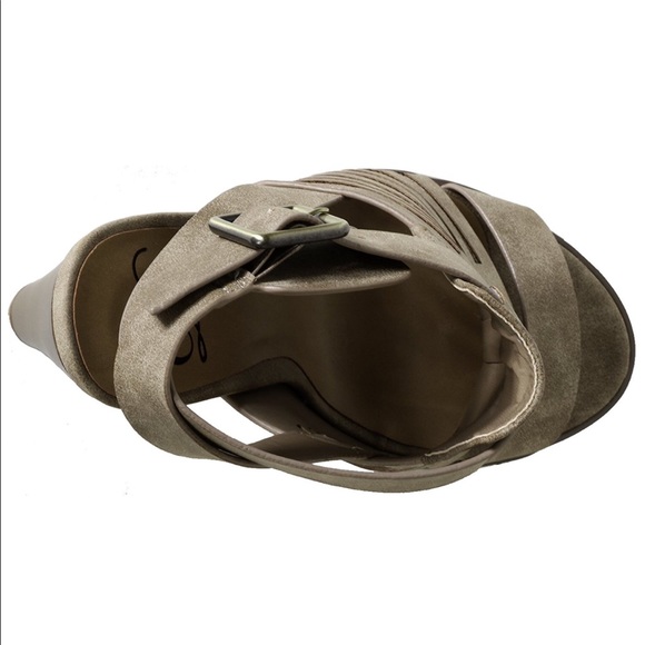 Taupe beige summer heels ❤️ - Picture 3 of 4