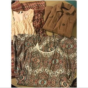 1 maxi dress 1 min dress and 1 vest all large