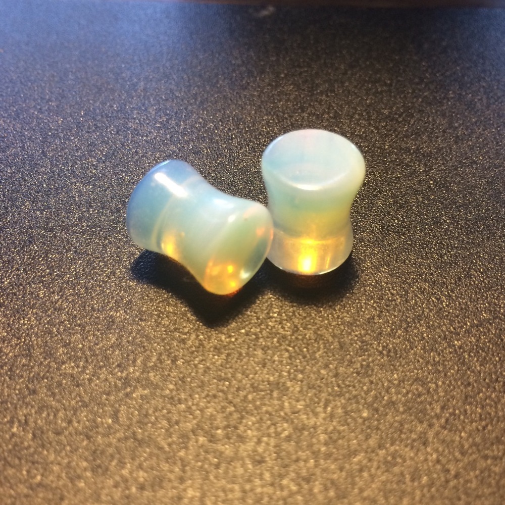 0g Natural Moonstone Saddle Plugs