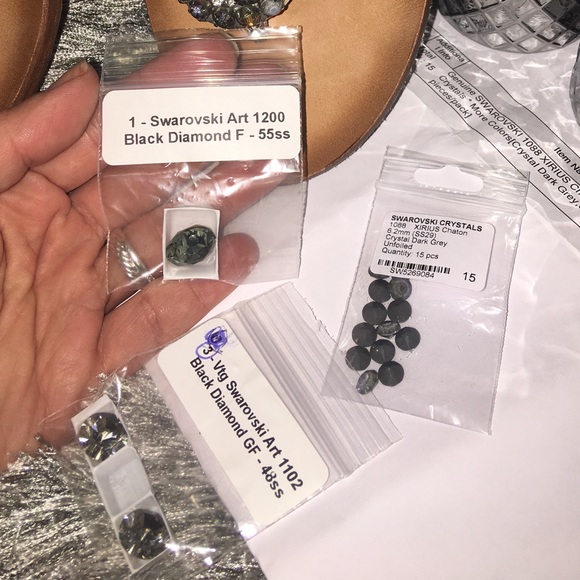 Genuine Swarovski, 6.2mm, Crystal Dark Grey color - Picture 4 of 4