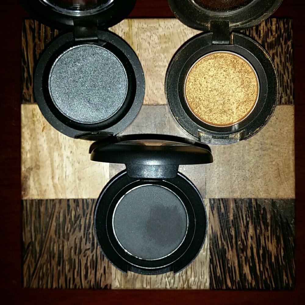MAC eyeshadows - Lot of 3 - Picture 2 of 3