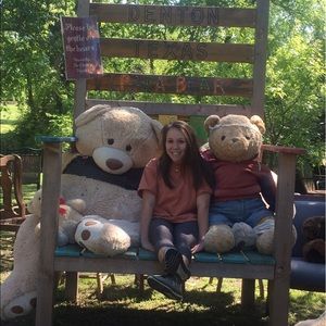 Meet your Posher, Natalie