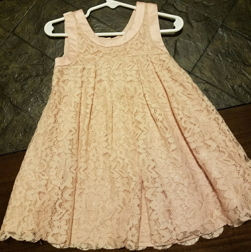2T lace dress