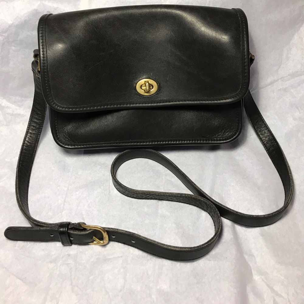 Authentic Vintage Coach City Messenger  Cross-body