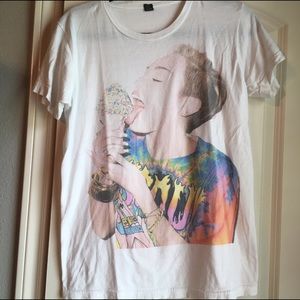 SOLD ON MER CARI