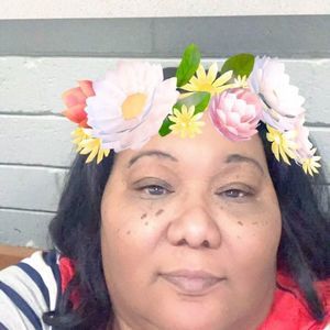 Meet your Posher, Yvette