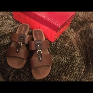 Aerosoles brown 2" heel slip-on sandals