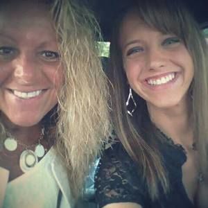 Meet your Posher, Katelyn