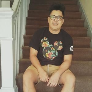 Meet your Posher, Cesar a.