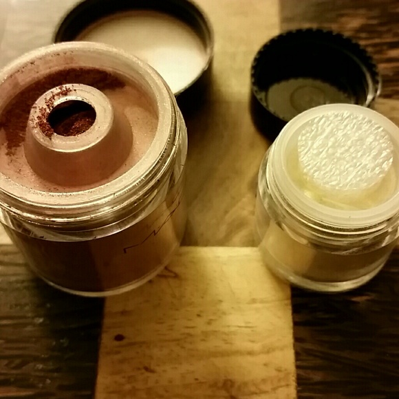 MAC loose pigment and L'oreal HIP high intensity - Picture 3 of 3
