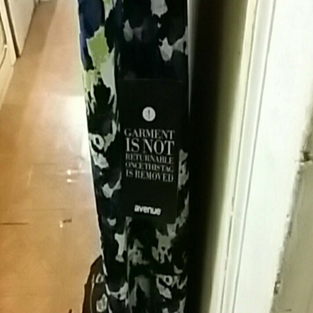 AVENUE Sundress!!!! - Picture 6 of 7