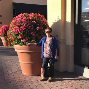 Meet your Posher, Faride