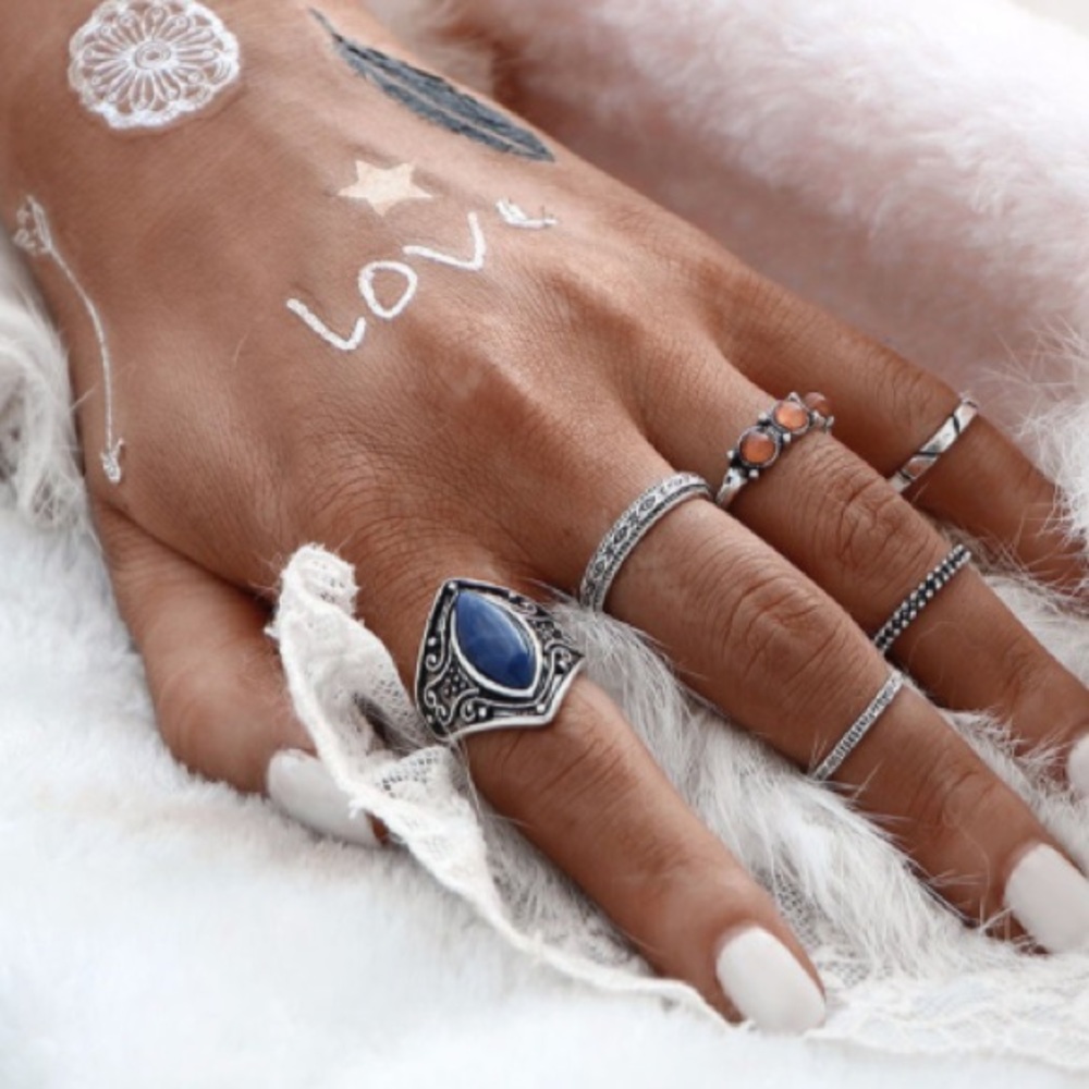 Cute 4 piece boho blue/orange ring set - Picture 2 of 3