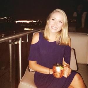 Meet your Posher, Lauren