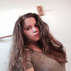 Meet your Posher, Eva