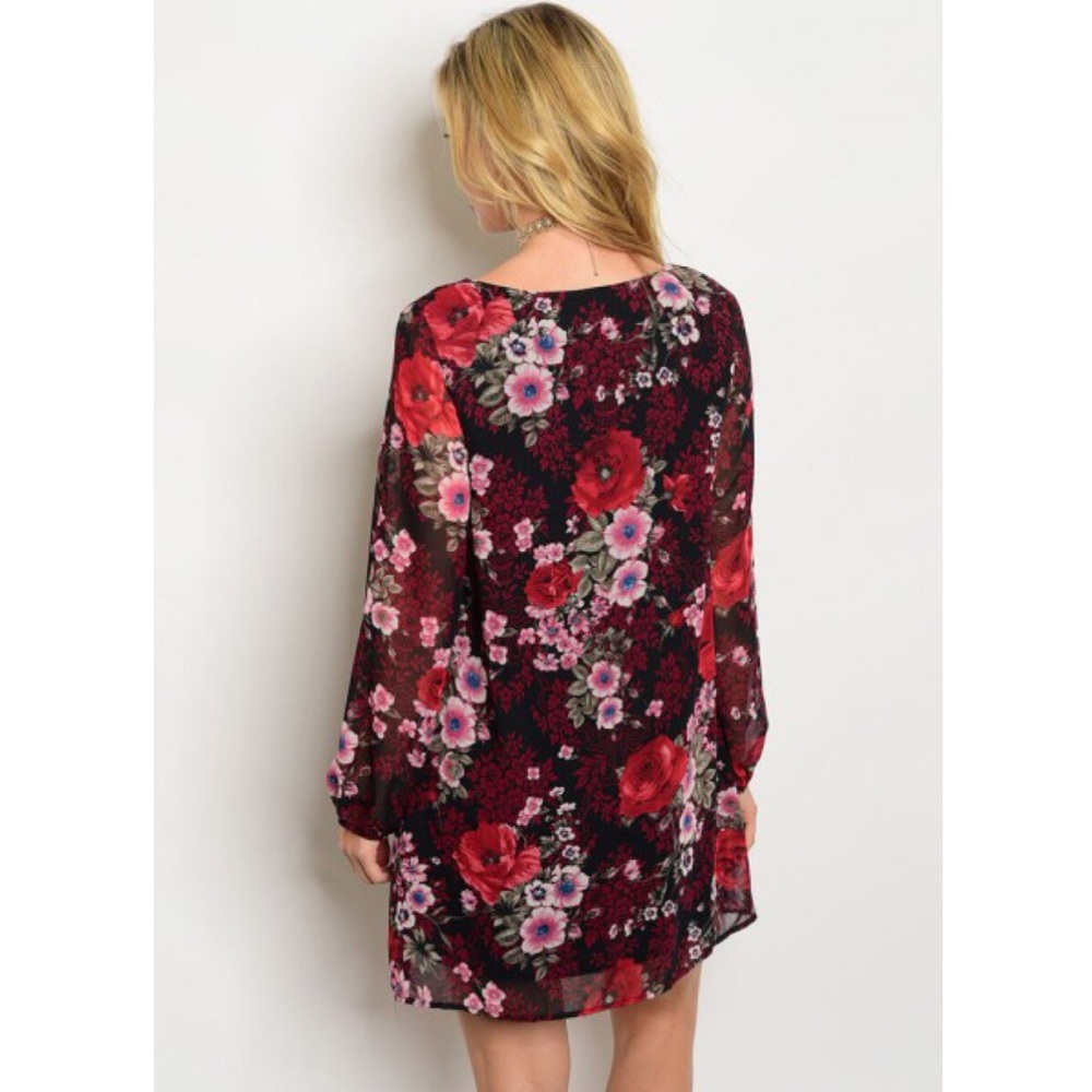 *SALE* Small floral dress with sheer sleeves - Picture 2 of 4