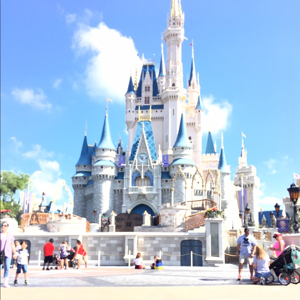 Meet your Posher, Megan