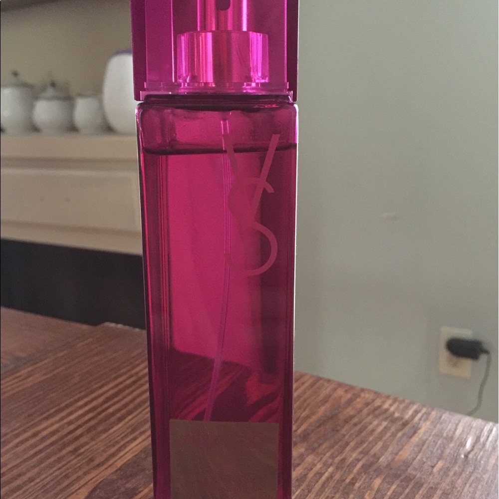 Very sexy touch body spray