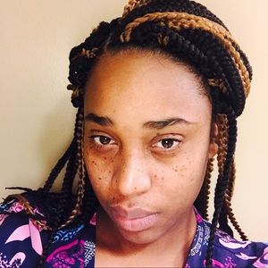 Meet your Posher, Raemone