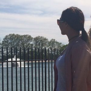 Meet your Posher, Anjalu