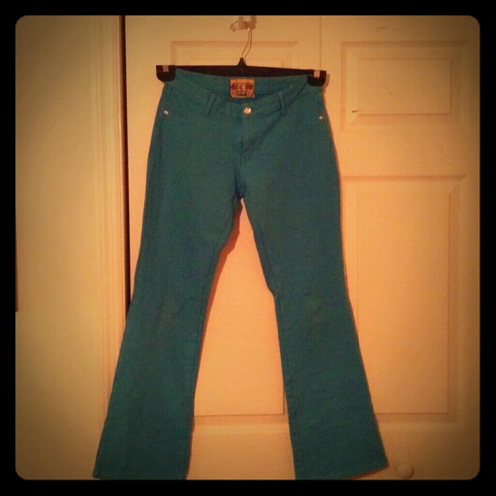 CHILL blue flare stretch jeans