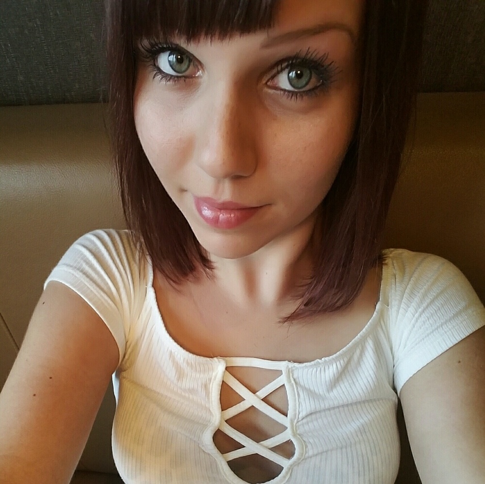 Meet your Posher, Nikki