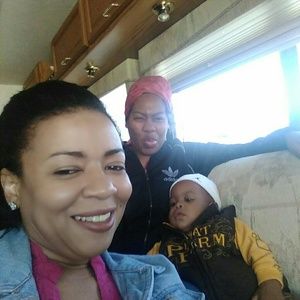 Meet your Posher, Christena