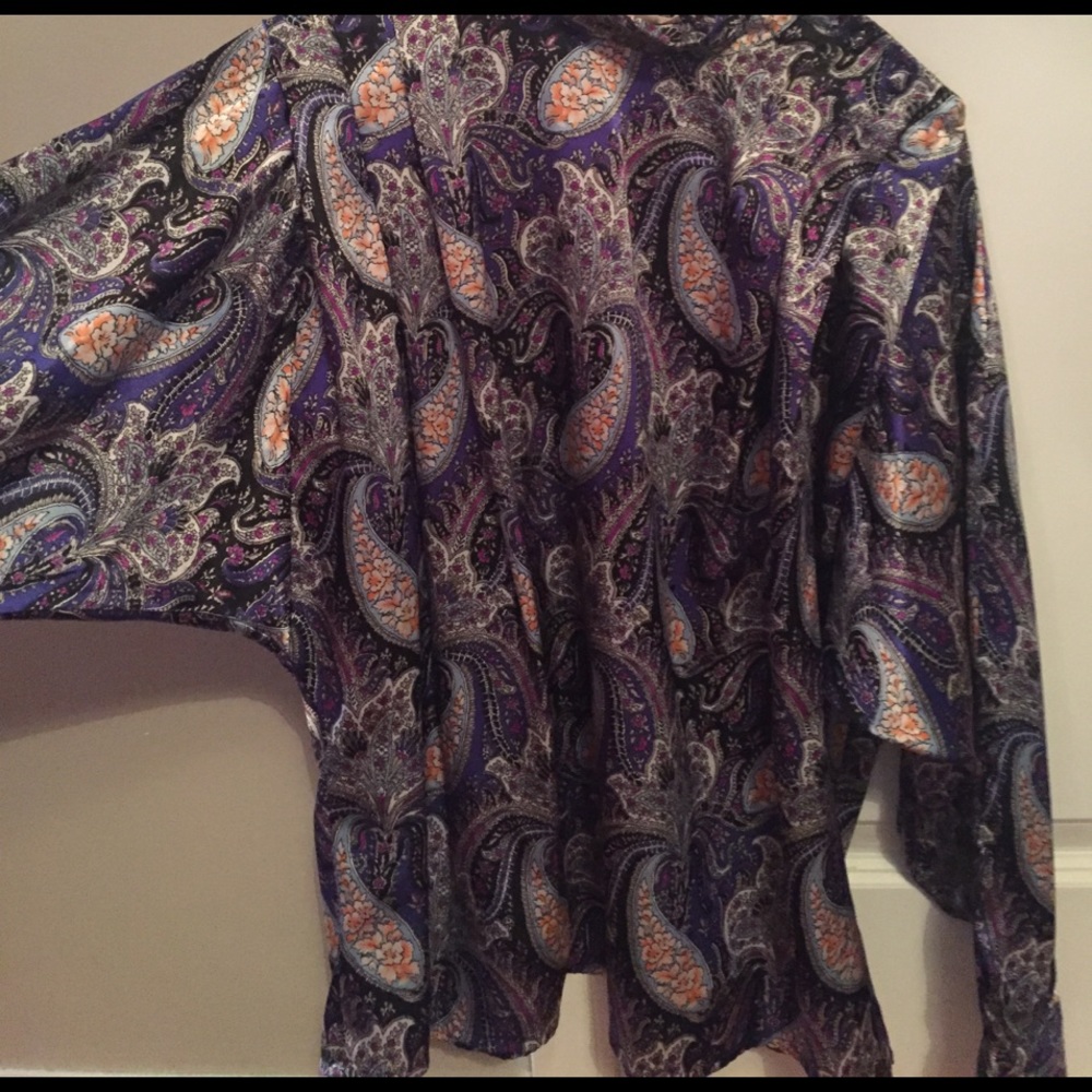 Beautiful paisley vintage blouse