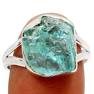 Gorgeous genuine Aquamarine rough cut 925SS ring