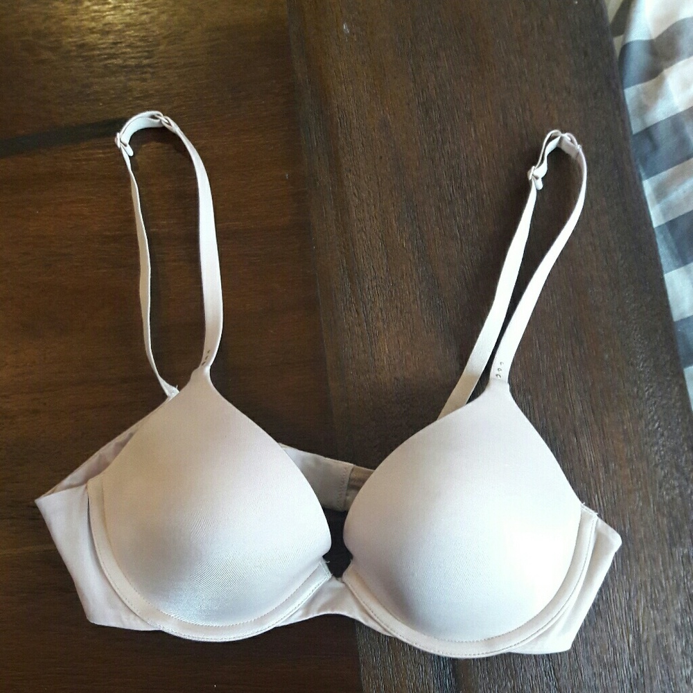 Victoria Secret Demi-Lift Biofit Bra- 34B