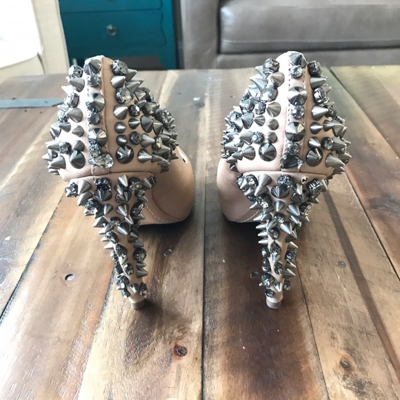 SAM EDELMAN | Roza Spiked Heel - Picture 4 of 8