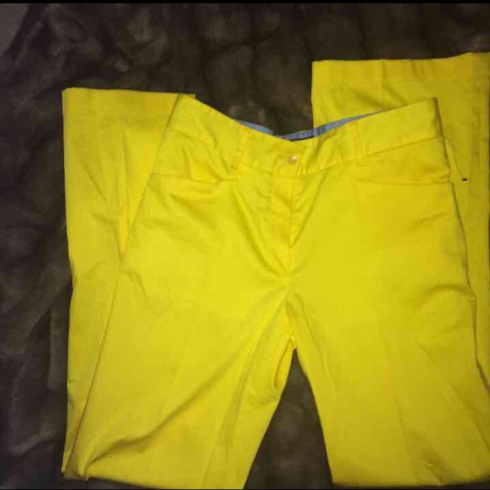 EEUC Burberry Golf Size 4 yellow pants/trousers