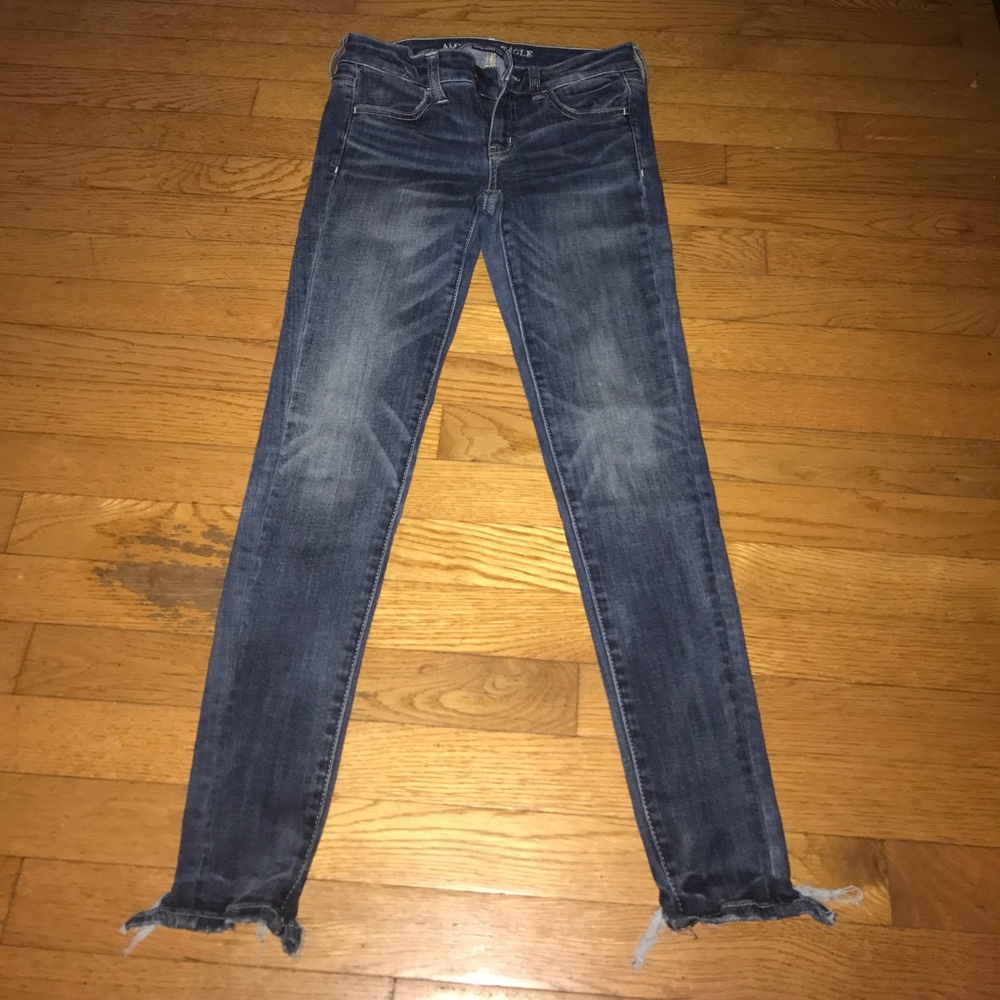 AMERICAN EAGLE SUPER LOW JEGGINGS