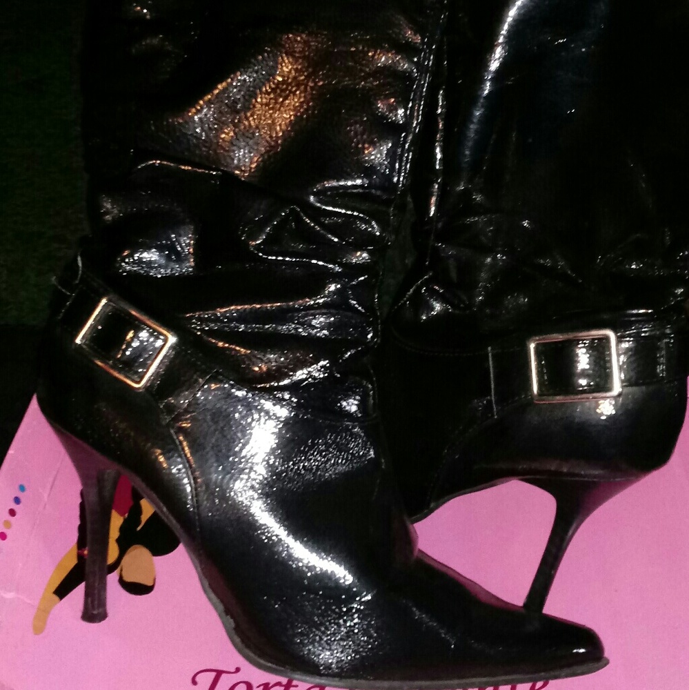 Blk half boots