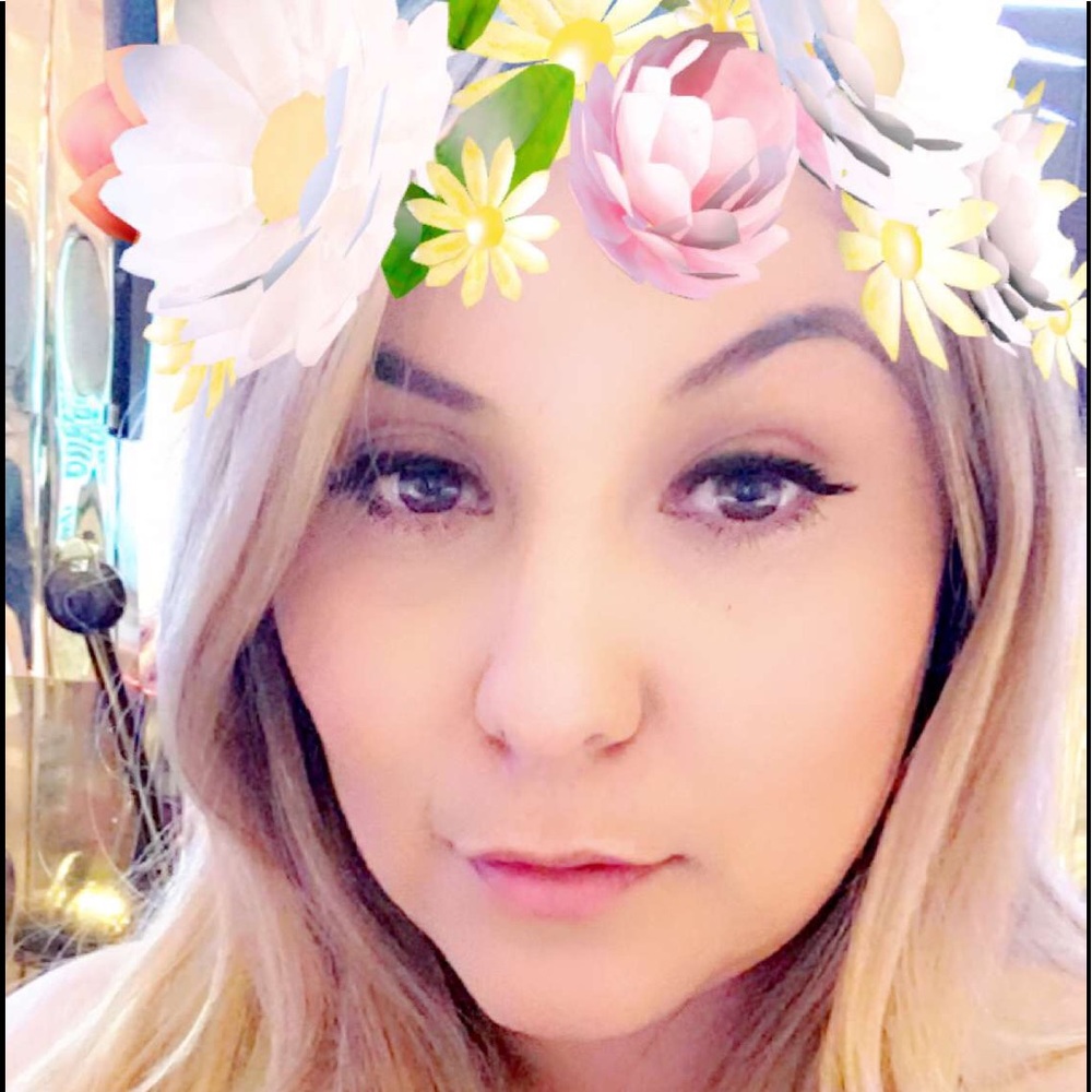 Meet your Posher, Karina