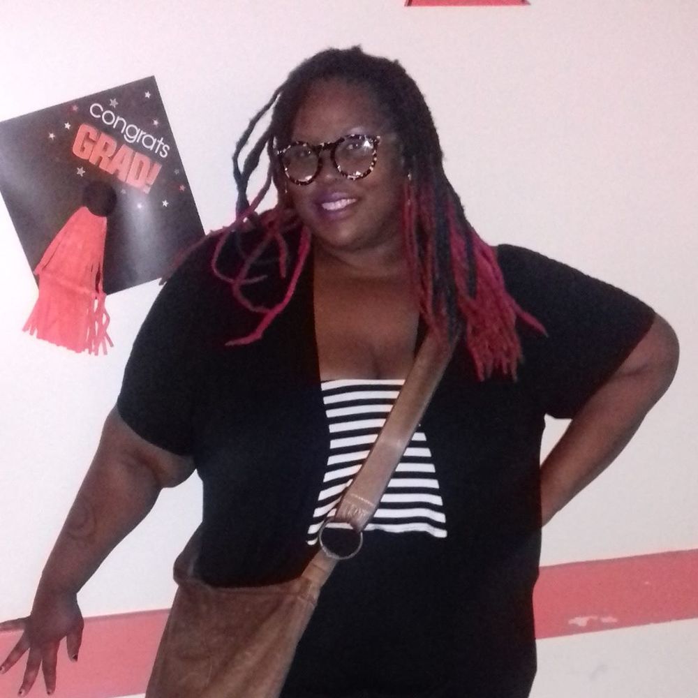 Meet your Posher, Lorreen