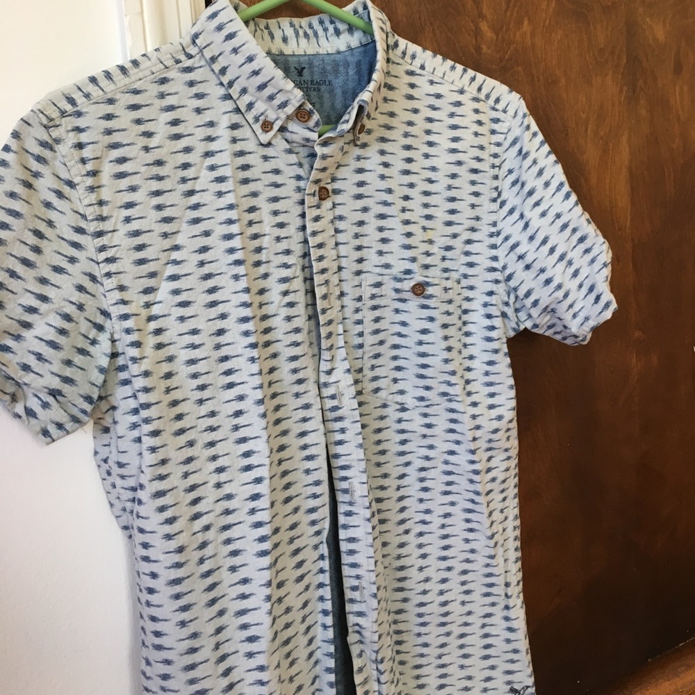 American Eagle short sleeve button down