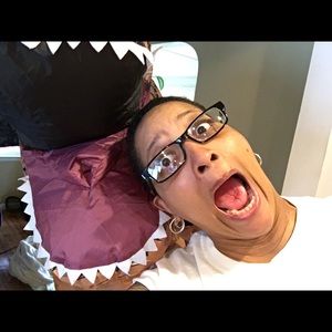 Meet your Posher, Monica