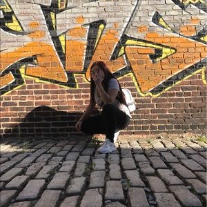 Meet your Posher, Nhi