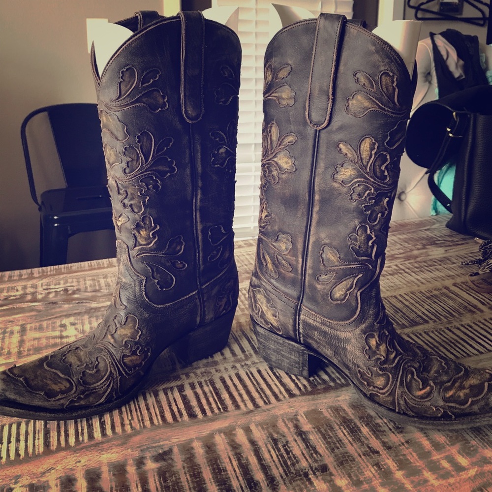 Lane cowboy boots 🤠