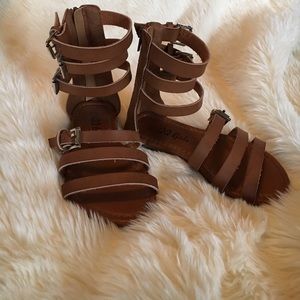 Gladiator sandals ~ Girls size 12