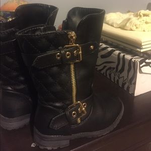Black Girls Boots