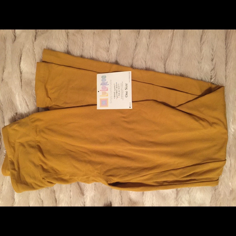 OS Lularoe Leggings NWT. Never been worn