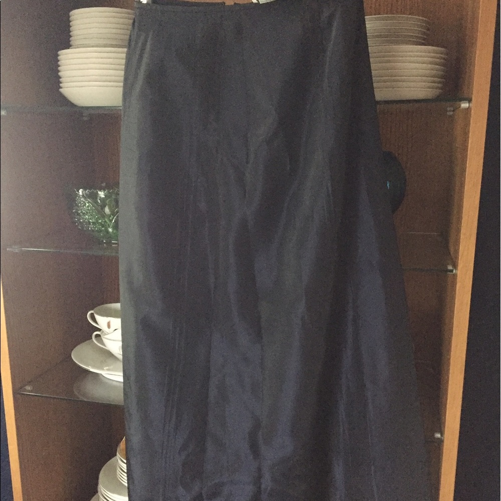 Adrianna Papell navy taffeta skirt