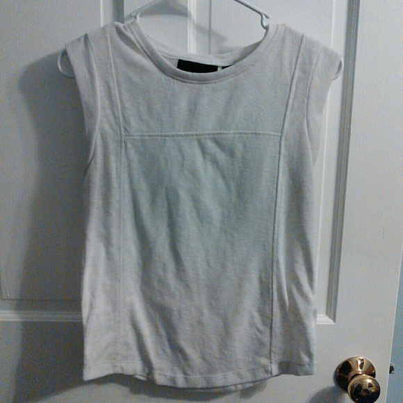 Sleek White Tank - Picture 3 of 4