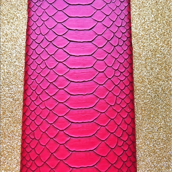 iPhone 6 Plus 6s 7, 8 red leather snakeskin case - Picture 2 of 3