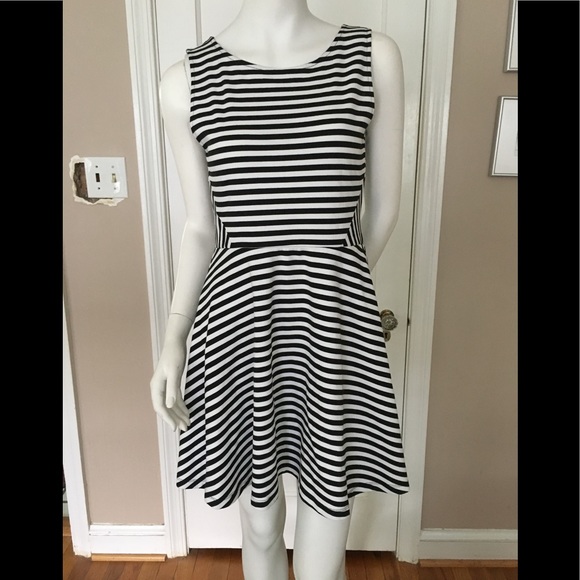 H&M Dresses & Skirts - H&M Divided Black and white striped dress