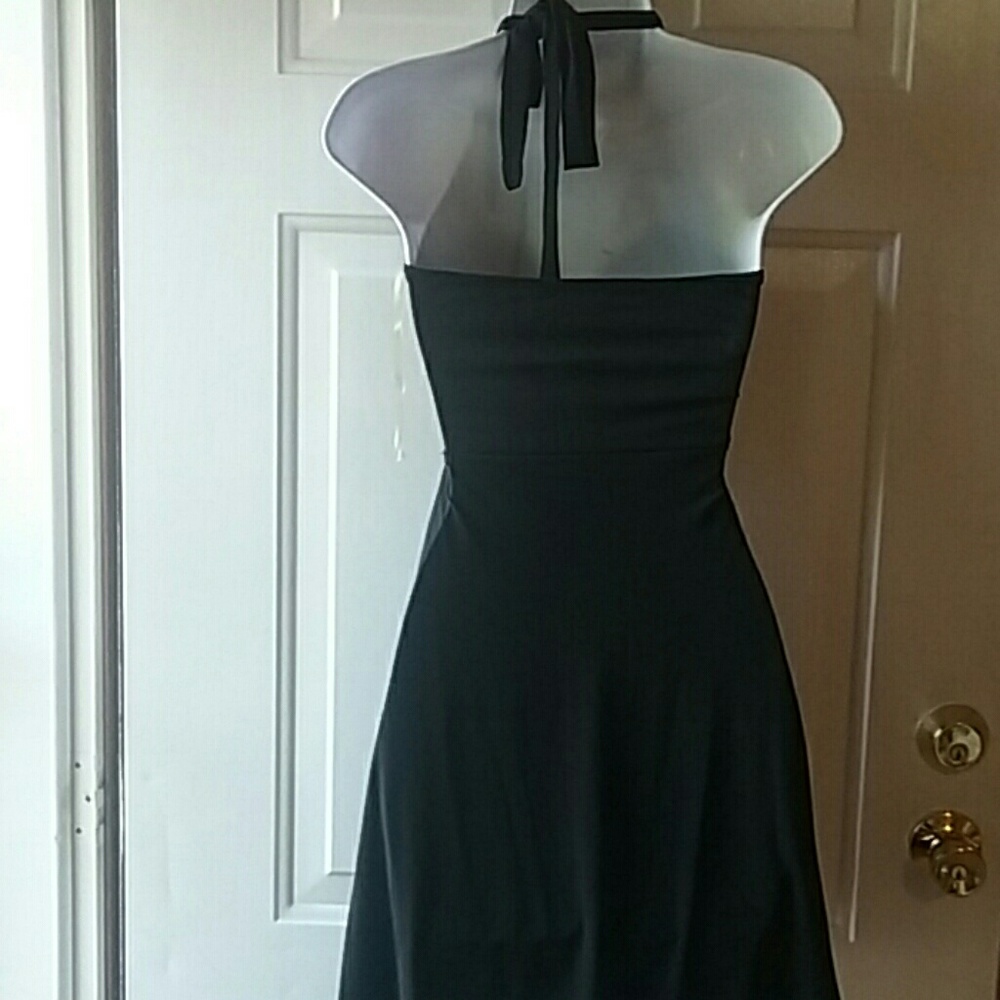 Dress - Picture 3 of 3