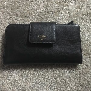 Black fossil wallet